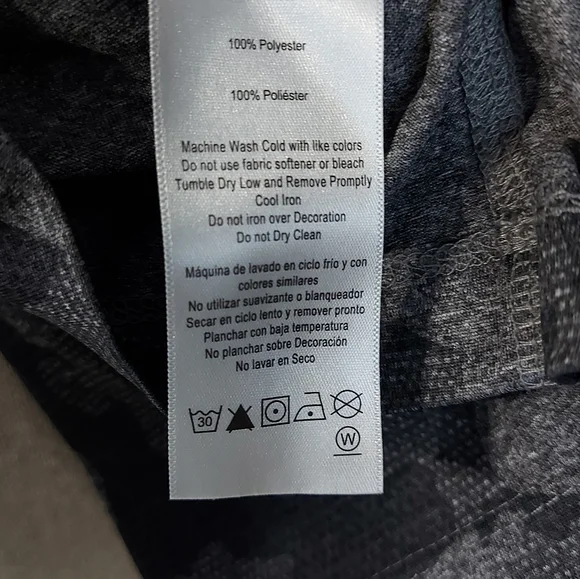 aasics shirts size small Color gray - Picture 6 of 6